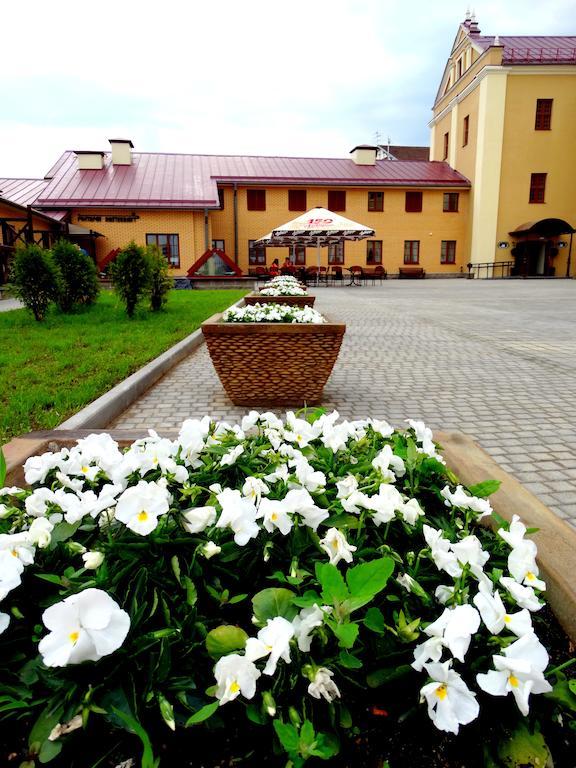 Hotel Monastyrski Minsk City Centre Exterior foto